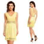 Läbipaistvate detailidega kollane kleit Lucce