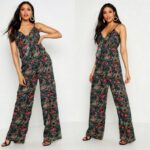 Laiade pükstega pikk lilleline jumpsuit